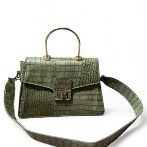 Elegant Green Crocodile-Embossed Handbag